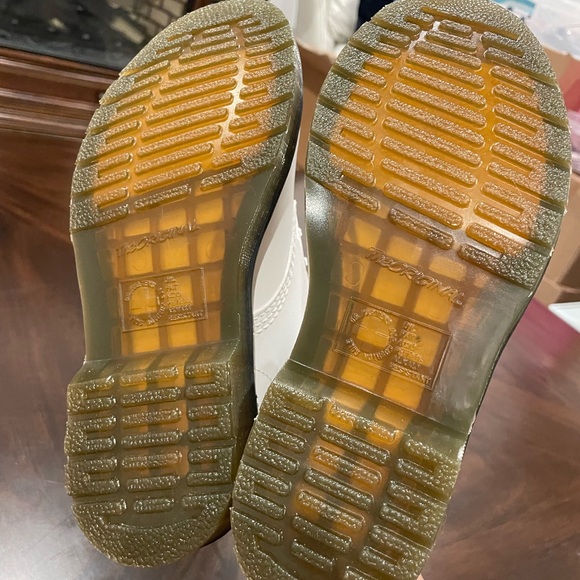 Brand Dr. Martens White Vegan Leather Boots (Size 6 Women’s) - Picture 5 of 9